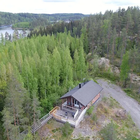 Haemeenniemi, Ester Heinola