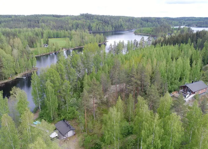 Haemeenniemi, Ester Хейнола